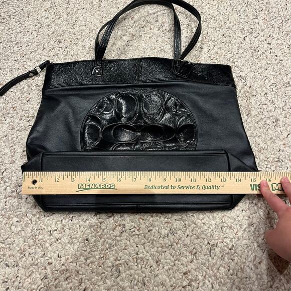 Coach Laura Signature Embossed Leather Tote Purse Preppy Work Office - Picture 8 of 9